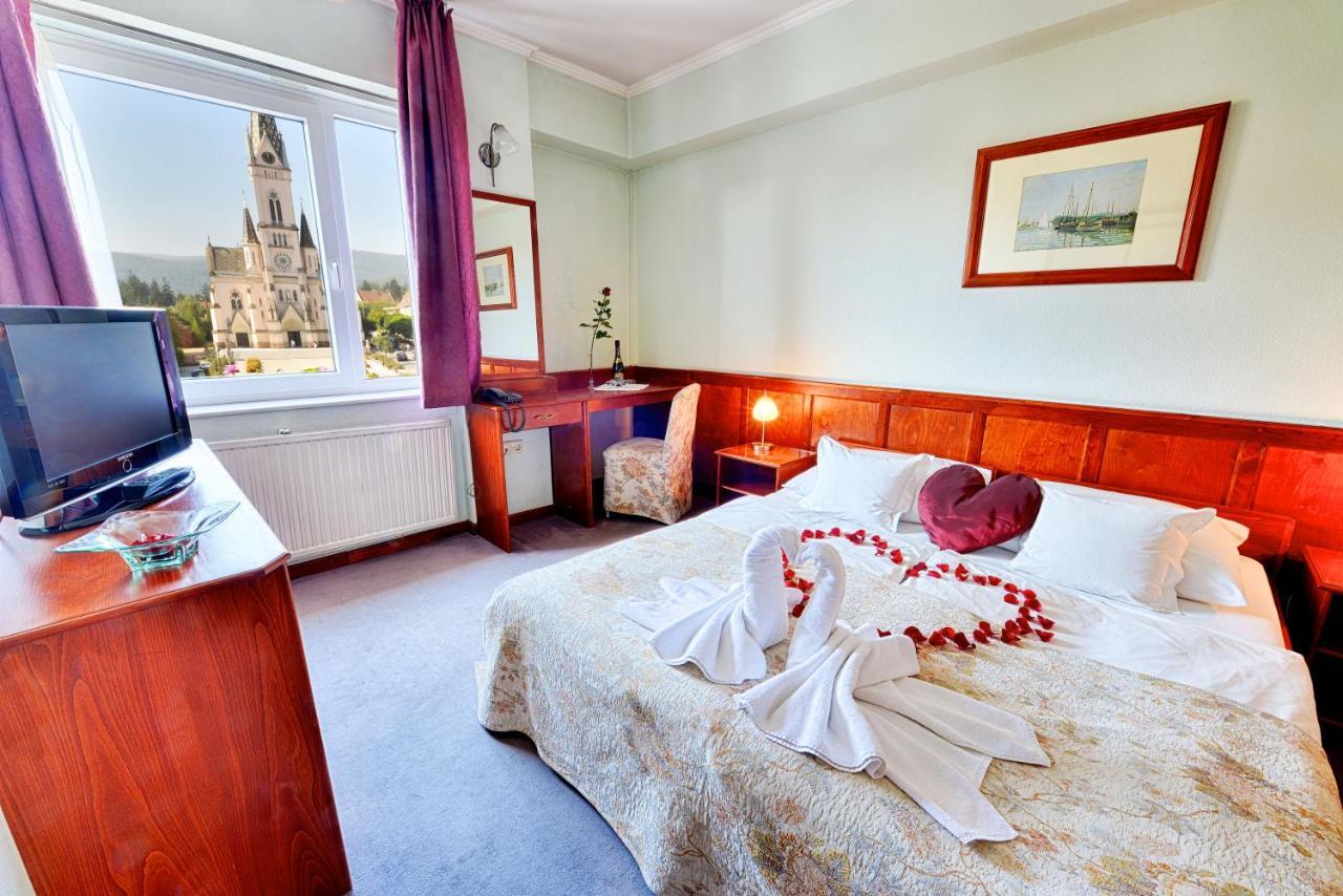 Hotel Irottkoe Kőszeg Esterno foto