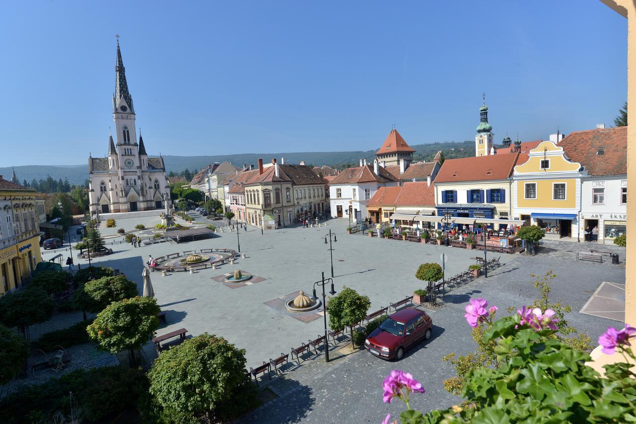 Hotel Irottkoe Kőszeg Esterno foto